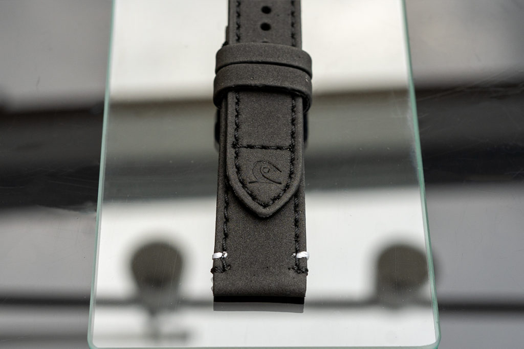 Corazón del Mar Kautschukband SCHWARZ/WEISS